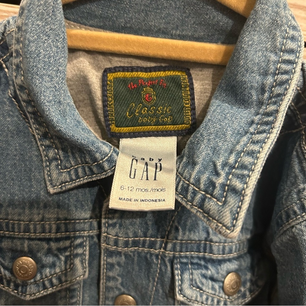 Baby Gap Blue Jean Button Up Jacket 6-12 Months - Picture 2 of 4